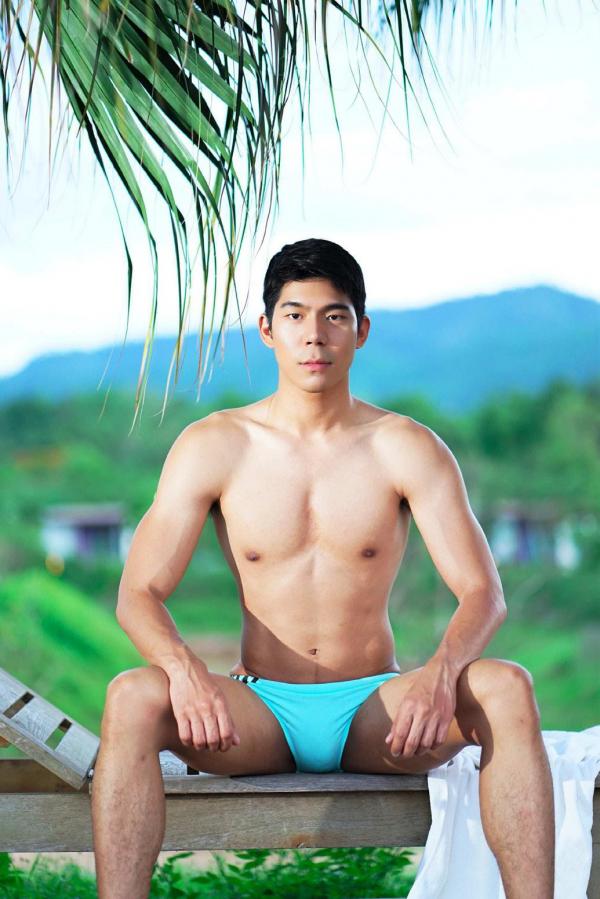 Menluscious--Issue-02---Fame-Krittapat