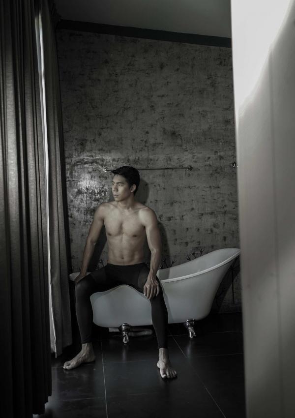 Menluscious--Issue-02---Fame-Krittapat