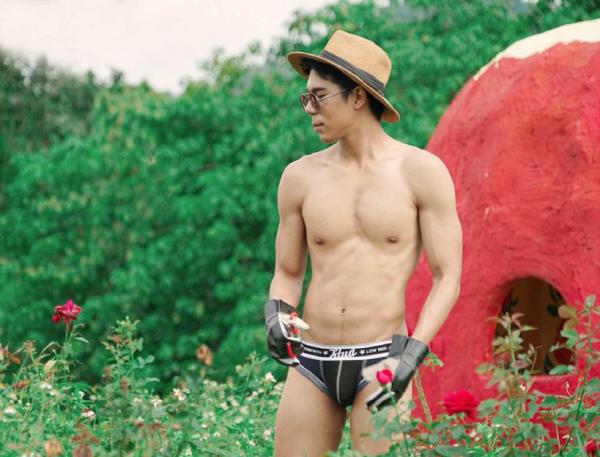 Menluscious--Issue-02---Fame-Krittapat