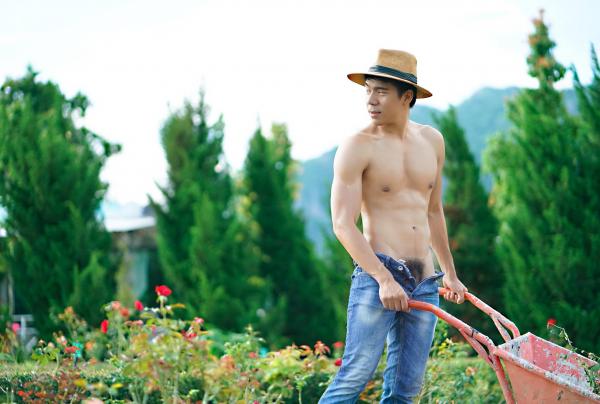 Menluscious--Issue-02---Fame-Krittapat