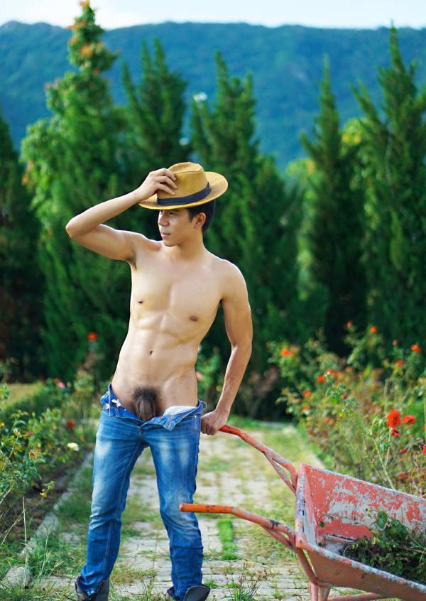 Menluscious--Issue-02---Fame-Krittapat