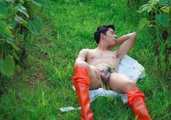 Menluscious-Issue-02---Fame-Krittapat