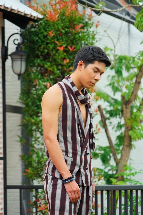 Menluscious-Issue-02---Fame-Krittapat