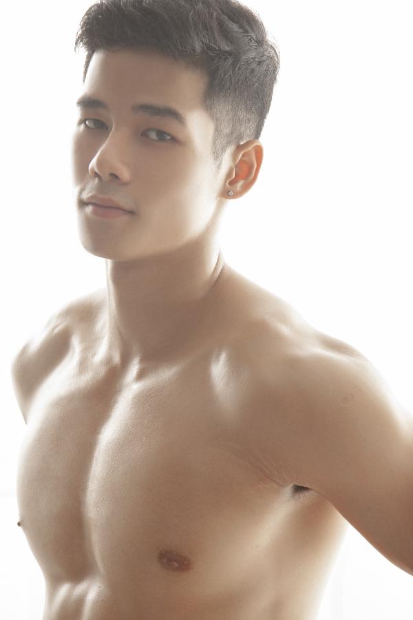 Milk-Man-01--Huy-Kai