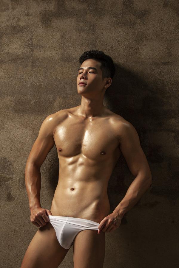 Milk-Man-01--Huy-Kai