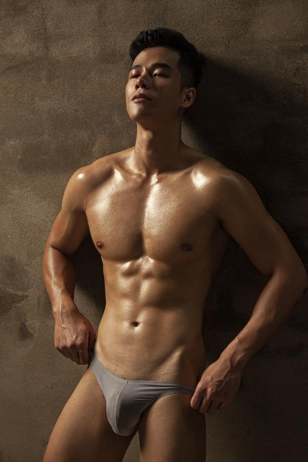 Milk-Man-01--Huy-Kai