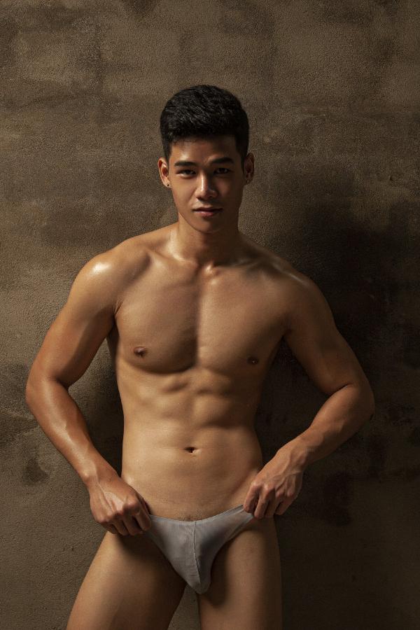 Milk-Man-01--Huy-Kai