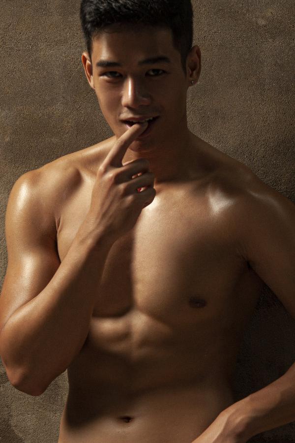 Milk-Man-01--Huy-Kai