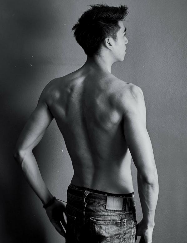 Nogrid-Men-Issue-01---Arm