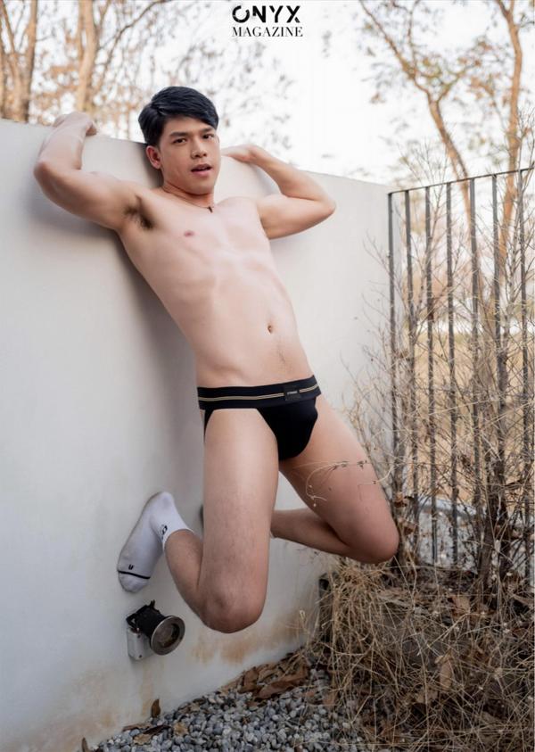 ONYX-11--Nicky-Bunyarit--EbookVideo-