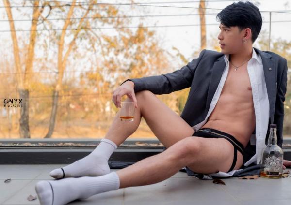 ONYX-11--Nicky-Bunyarit--EbookVideo-