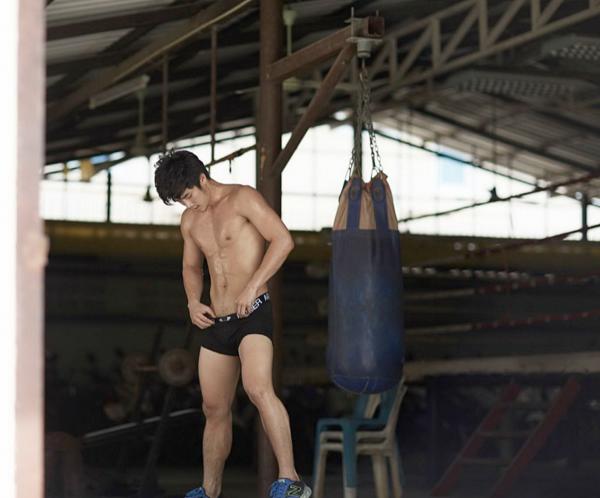 PHOTO-SET-APOLLO-01---HANDSOME-THAI-BOXER