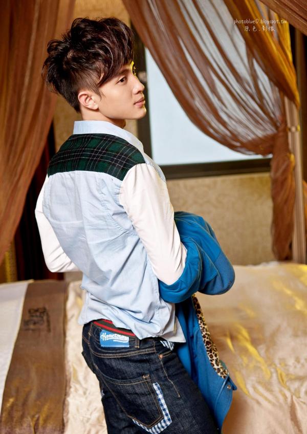 PHOTO-SET-BLUE-MAN-31