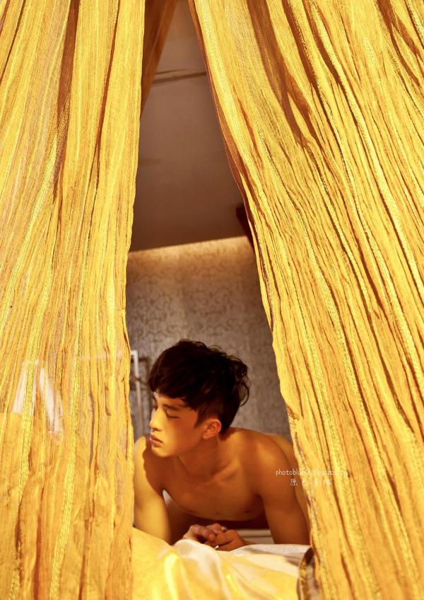 PHOTO-SET-BLUE-MAN-31