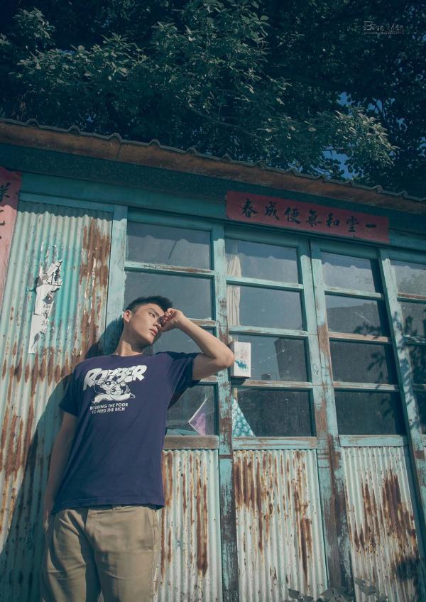 PHOTO-SET-BLUE-MAN-63-–-A-ZHEN