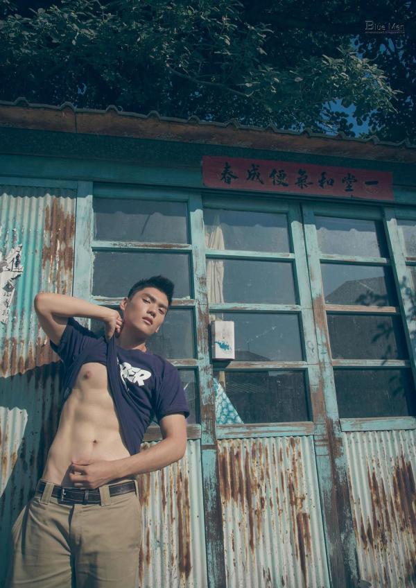 PHOTO-SET-BLUE-MAN-63-–-A-ZHEN