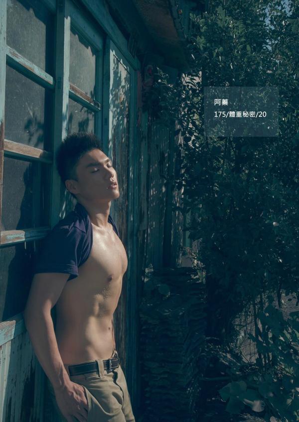 PHOTO-SET-BLUE-MAN-63-–-A-ZHEN