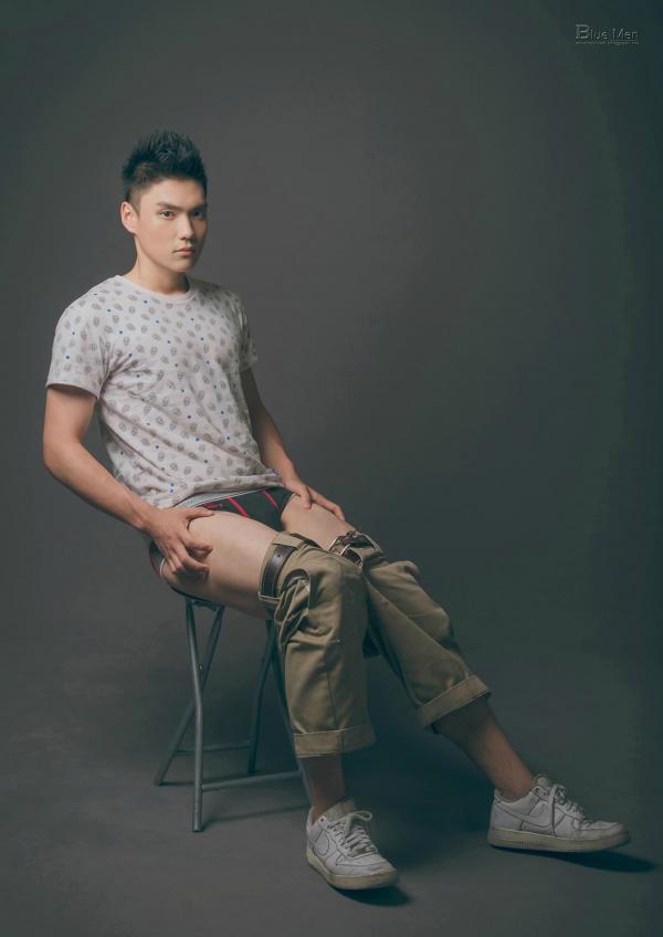 PHOTO-SET-BLUE-MAN-63-–-A-ZHEN