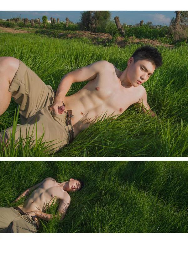 PHOTO-SET-BLUE-MAN-63-–-A-ZHEN