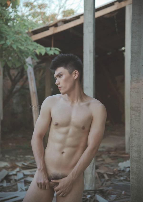 PHOTO-SET-BLUE-MAN-63-–-A-ZHEN