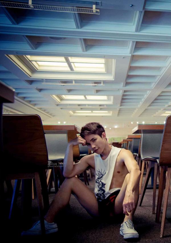 PHOTO-SET-BLUE-MAN-66