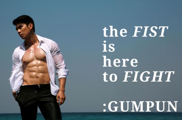 PHOTO-SETS-–-MOMENT-EXTRA-AND-TUXEDO