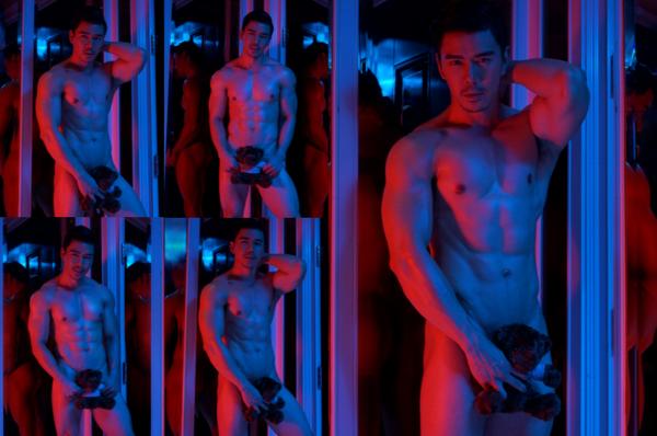 PHOTO-SETS-–-MOMENT-EXTRA-AND-TUXEDO