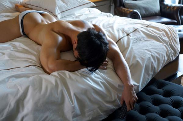 PHOTO-SETS-–-MOMENT-EXTRA-AND-TUXEDO