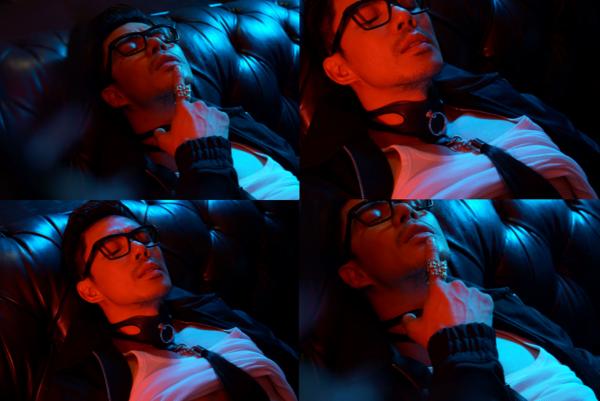 PHOTO-SETS-–-MOMENT-EXTRA-AND-TUXEDO