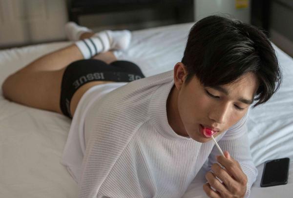 REPICK-01---Earth-Woraphong