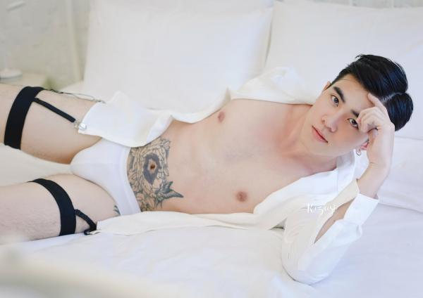 RiZiist-MaGazine-09--KnoW