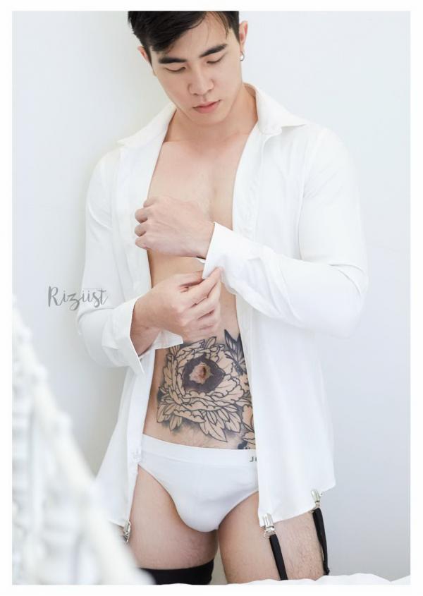 RiZiist-MaGazine-09--KnoW