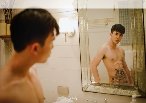 RiZiist-MaGazine-09--KnoW