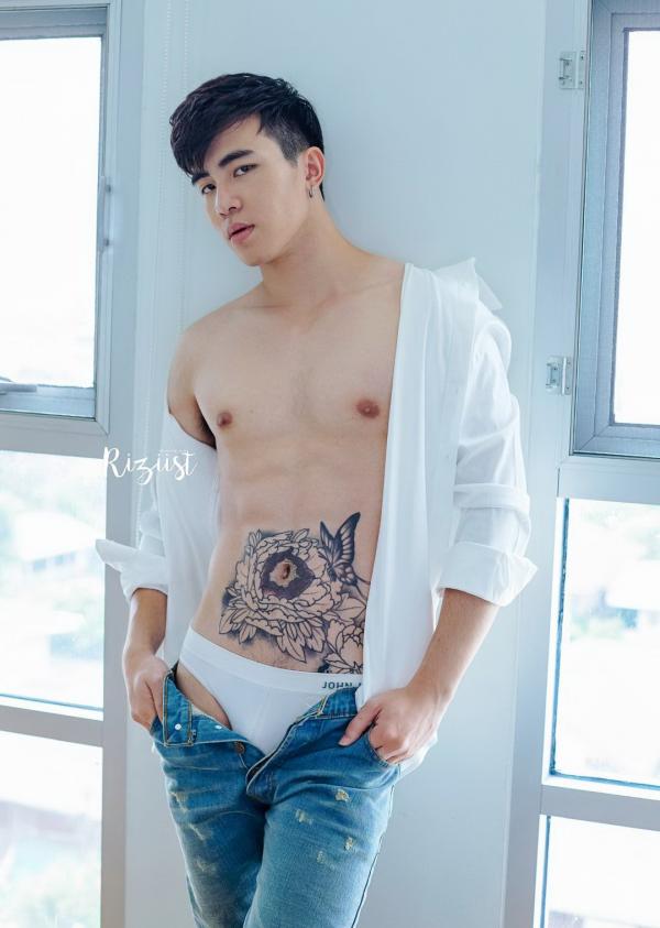 RiZiist-MaGazine-09--KnoW