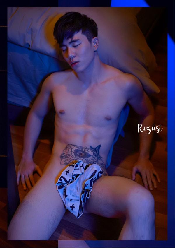 RiZiist-MaGazine-09--KnoW