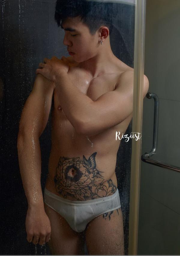 RiZiist-MaGazine-09--KnoW