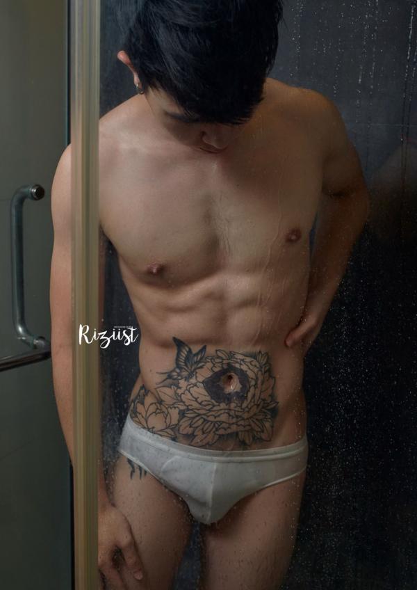 RiZiist-MaGazine-09--KnoW