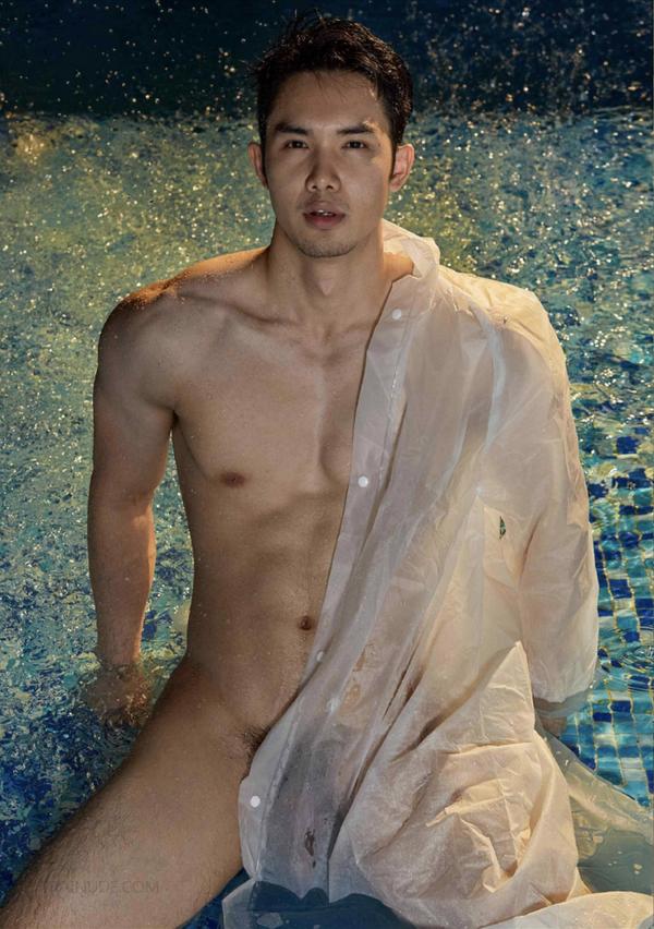 Riziist-Magazine-06--Bat