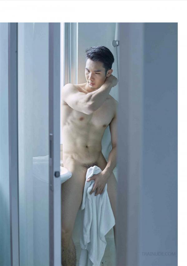 Riziist-Magazine-06--Bat