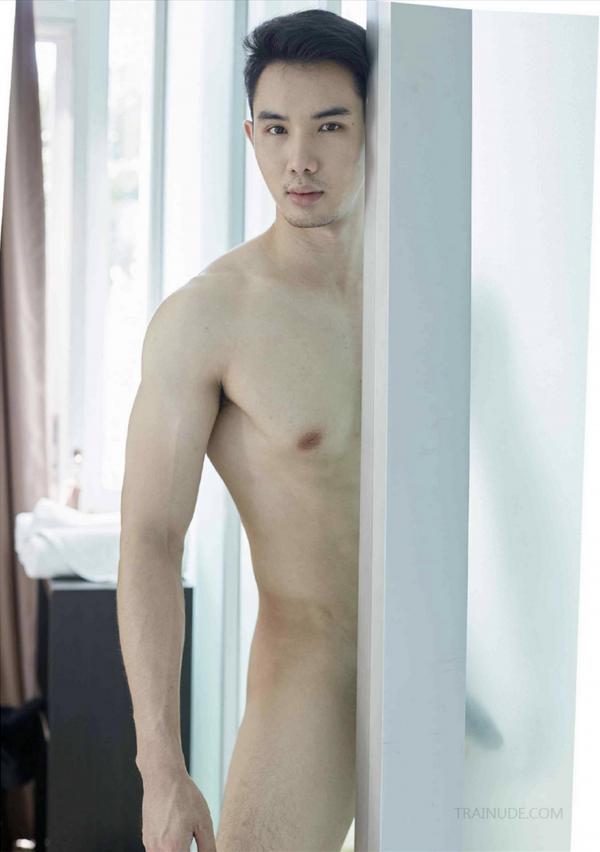 Riziist-Magazine-06--Bat