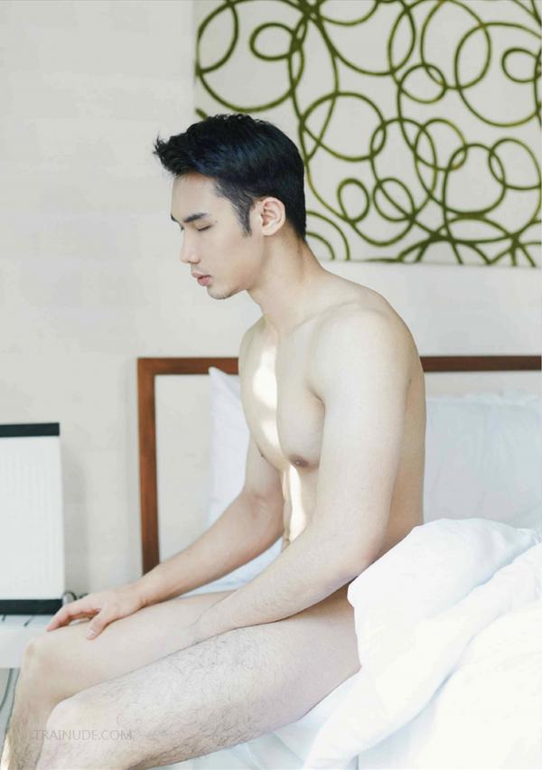 Riziist-Magazine-06--Bat