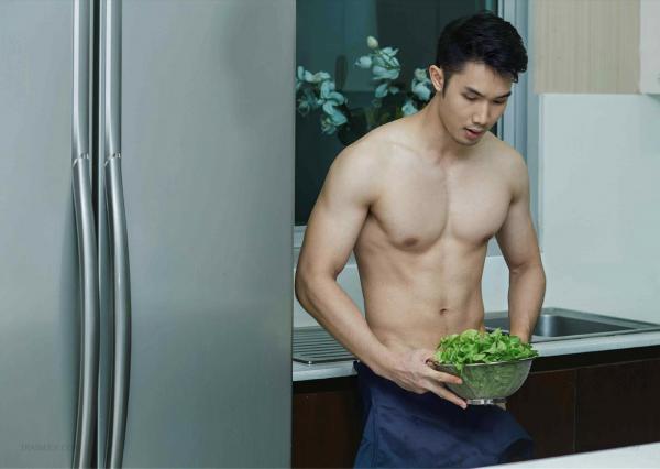 Riziist-Magazine-06--Bat