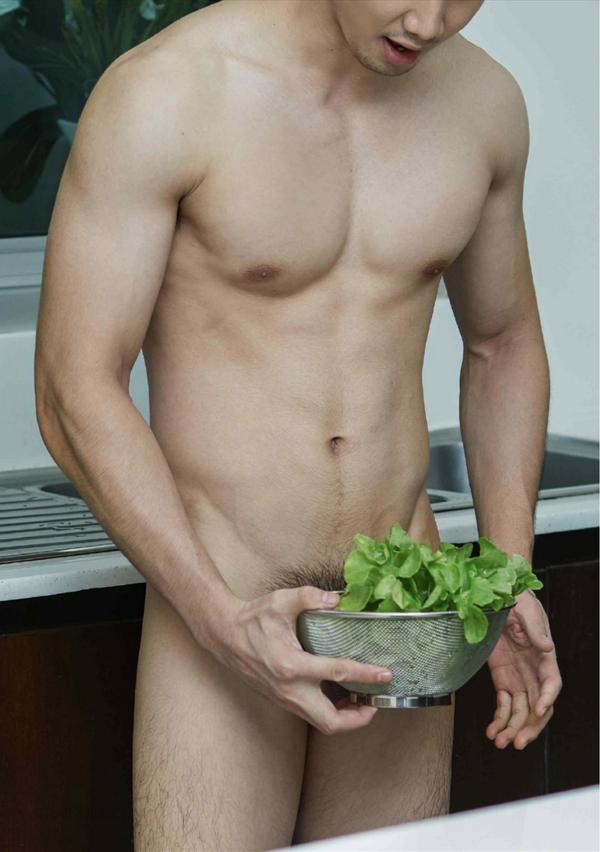 Riziist-Magazine-06--Bat