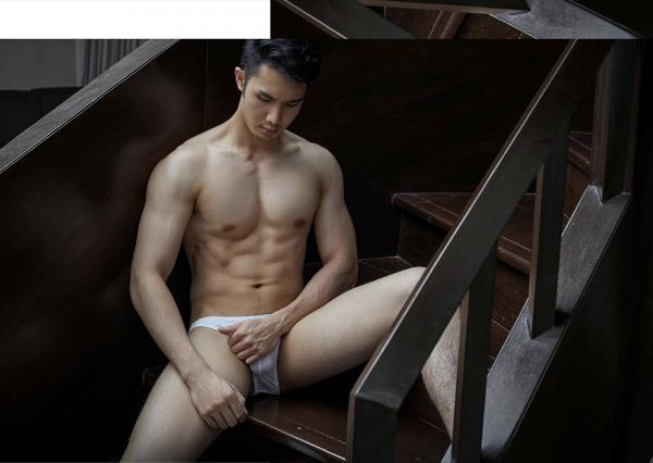 Riziist-Magazine-06--Bat