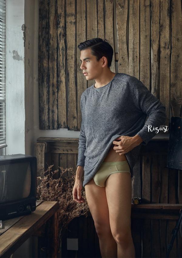 Riziist-Magazine-09--Bill