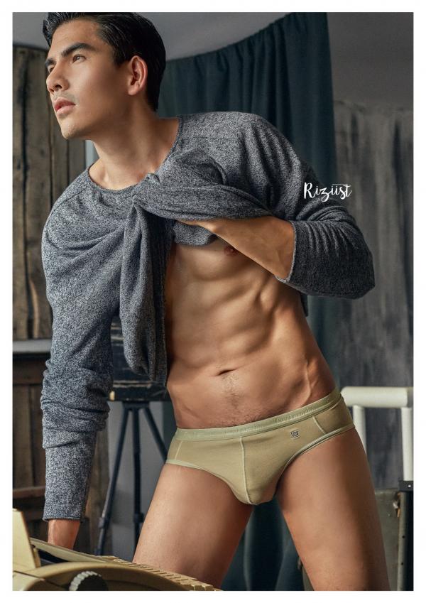 Riziist-Magazine-09--Bill