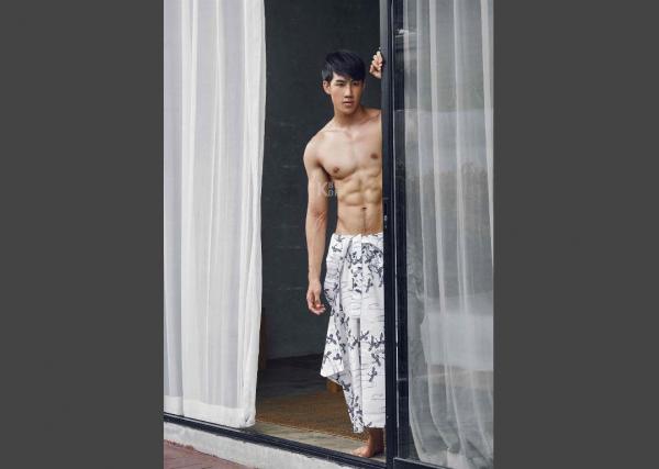 Riziist-Magazine-Issue-03-–-PALM-amp-TOR