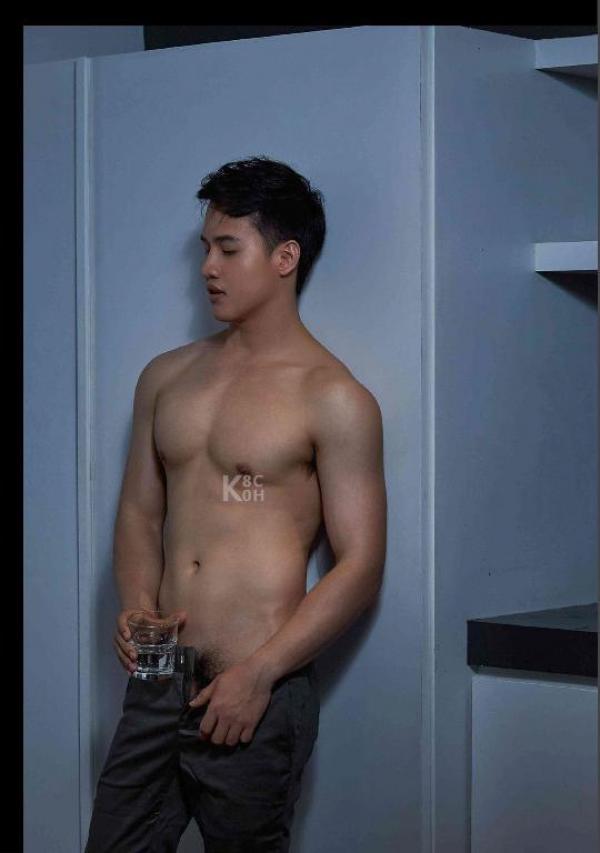 Riziist-Magazine-Issue-03-–-PALM-amp-TOR