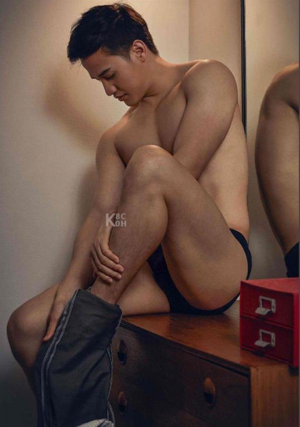 Riziist-Magazine-Issue-03-–-PALM-amp-TOR