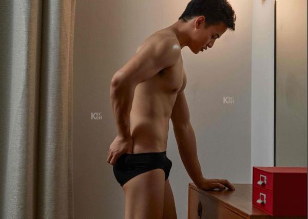 Riziist-Magazine-Issue-03-–-PALM-amp-TOR